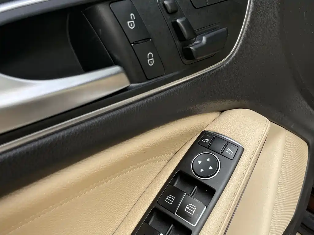 Mercedes-Benz GLA 2016 — фото 12