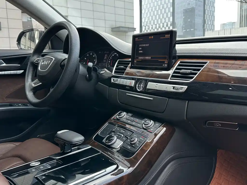 Audi A8 2016 — фото 13
