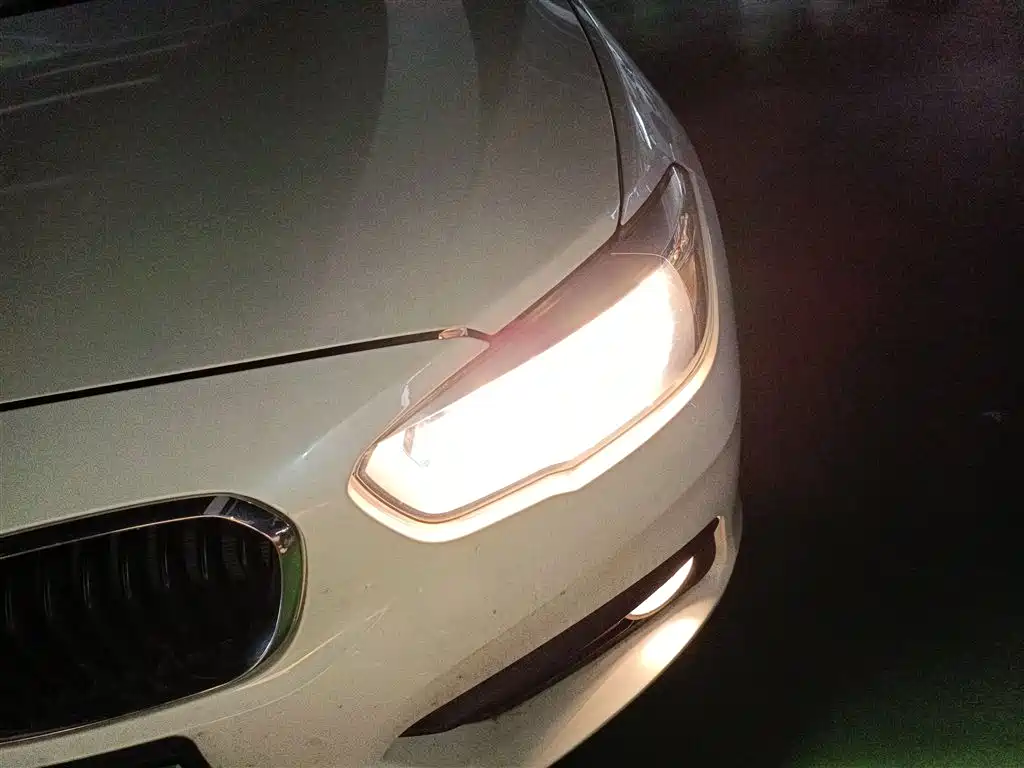 BMW 1 Series 2018 — фото 18