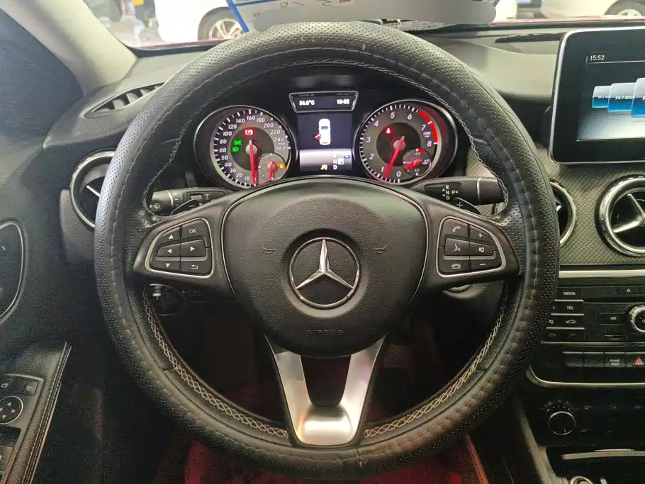 Mercedes-Benz GLA 2017 — фото 15
