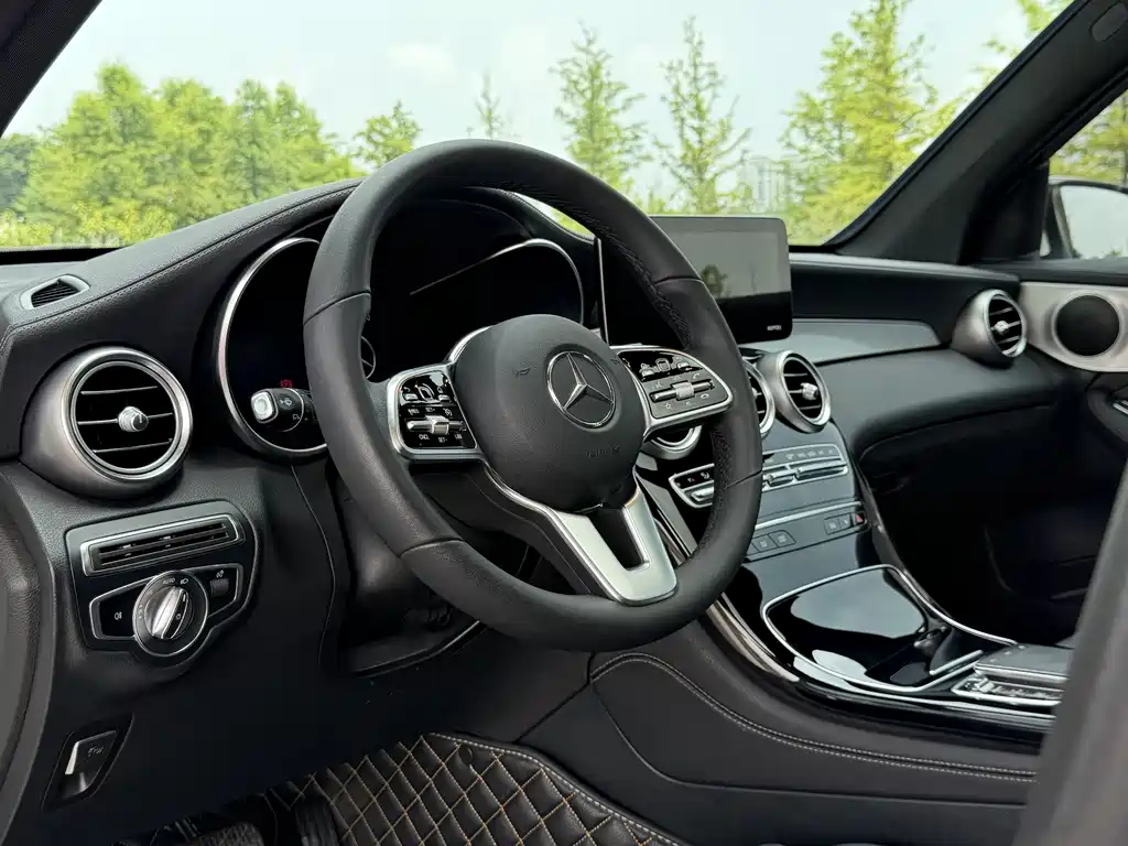 Mercedes-Benz GLC 2020 — фото 6