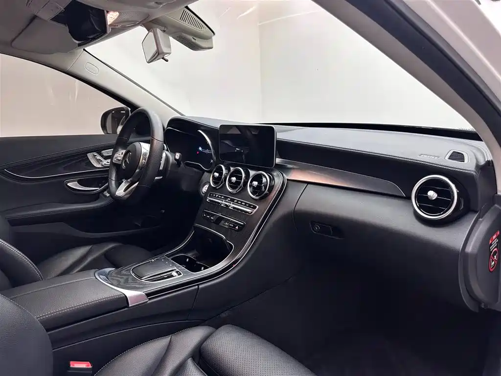 Mercedes-Benz C-Class 2020 — фото 11