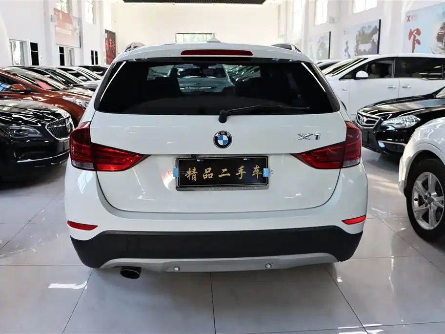 BMW X1 2012 — фото 8