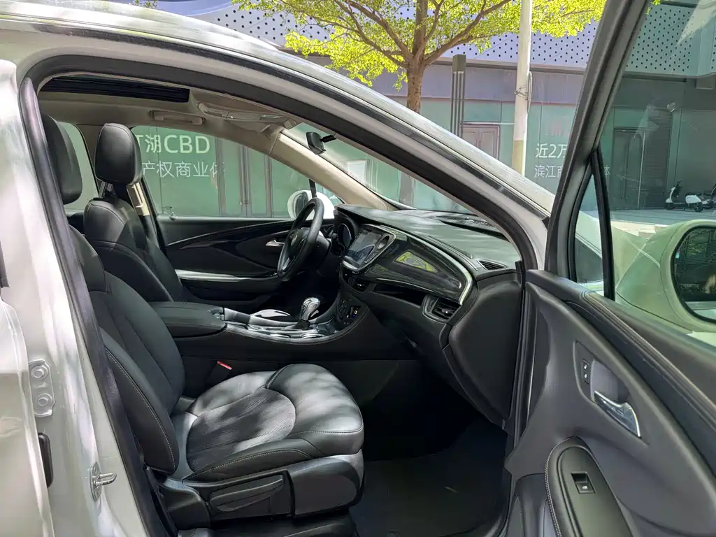 Buick Envision Plus 2017 — фото 10