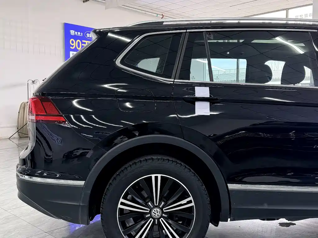 Volkswagen Tiguan L 2019 — фото 4