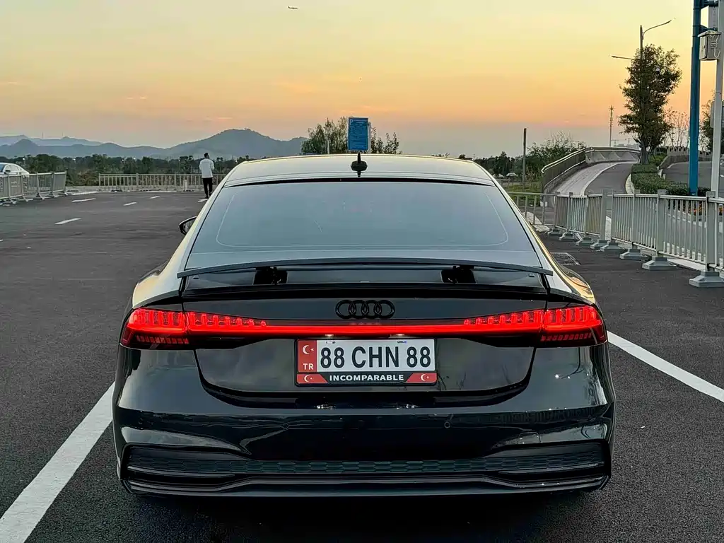 Audi A7 2021 — фото 10
