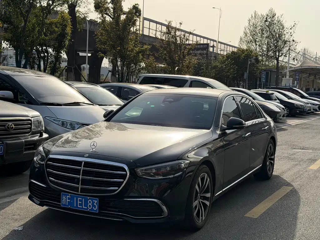 Mercedes-Benz S-Class 2025 — фото 1