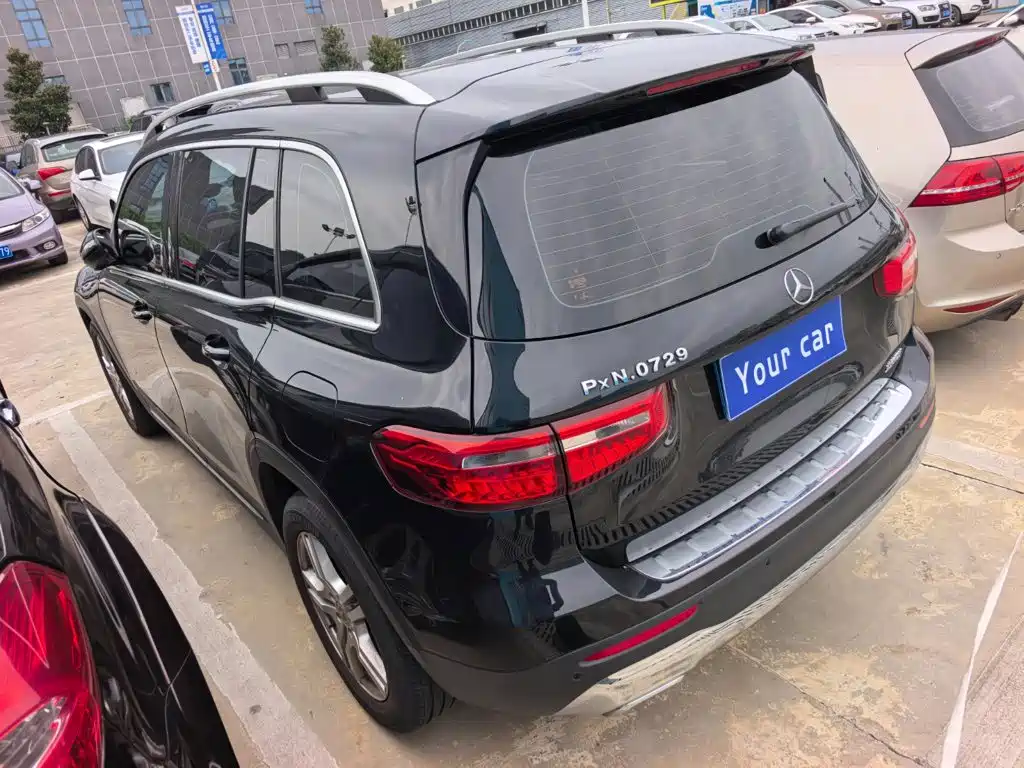 Mercedes-Benz GLB 2021