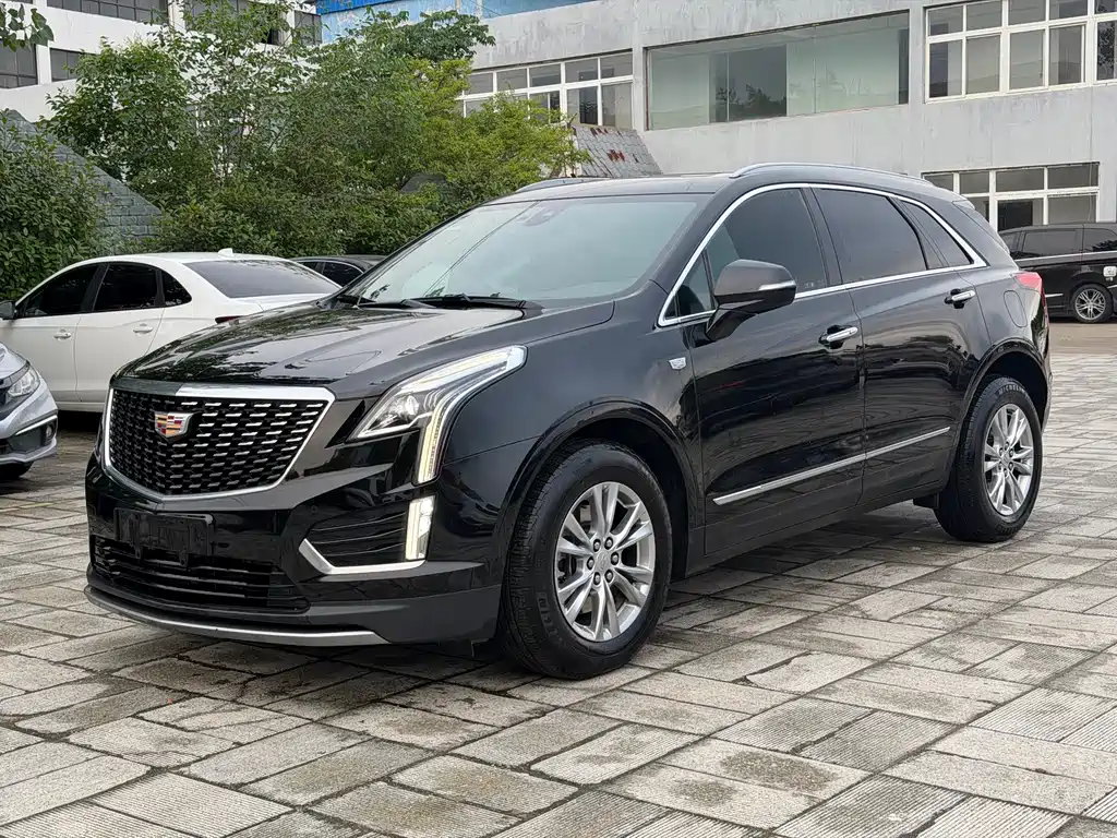 Cadillac XT5 2023 — фото 1