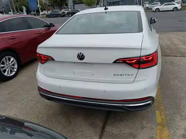 Volkswagen Sagitar 2025