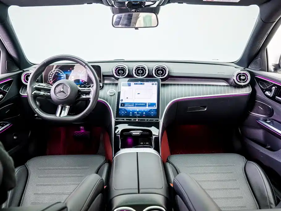 Mercedes-Benz C-Class 2023 — фото 6