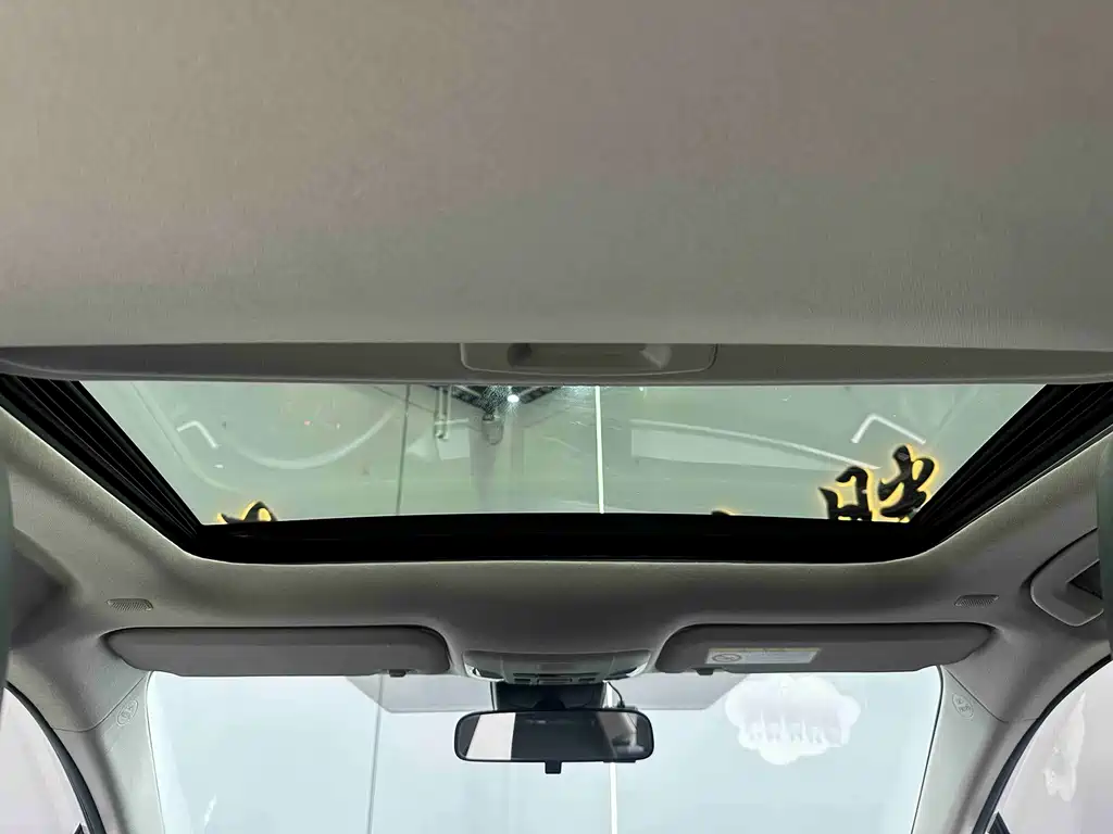Toyota Corolla 2023 — фото 17