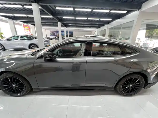 Changan UNI-V 2024