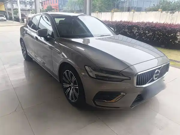 Volvo S60 2021