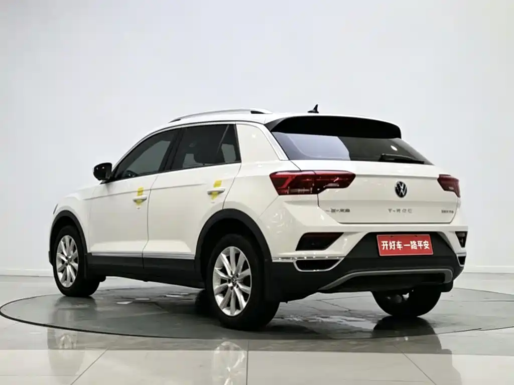Volkswagen T-Roc 2021 — фото 3