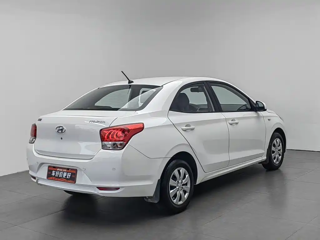Hyundai Accent 2020 — фото 2