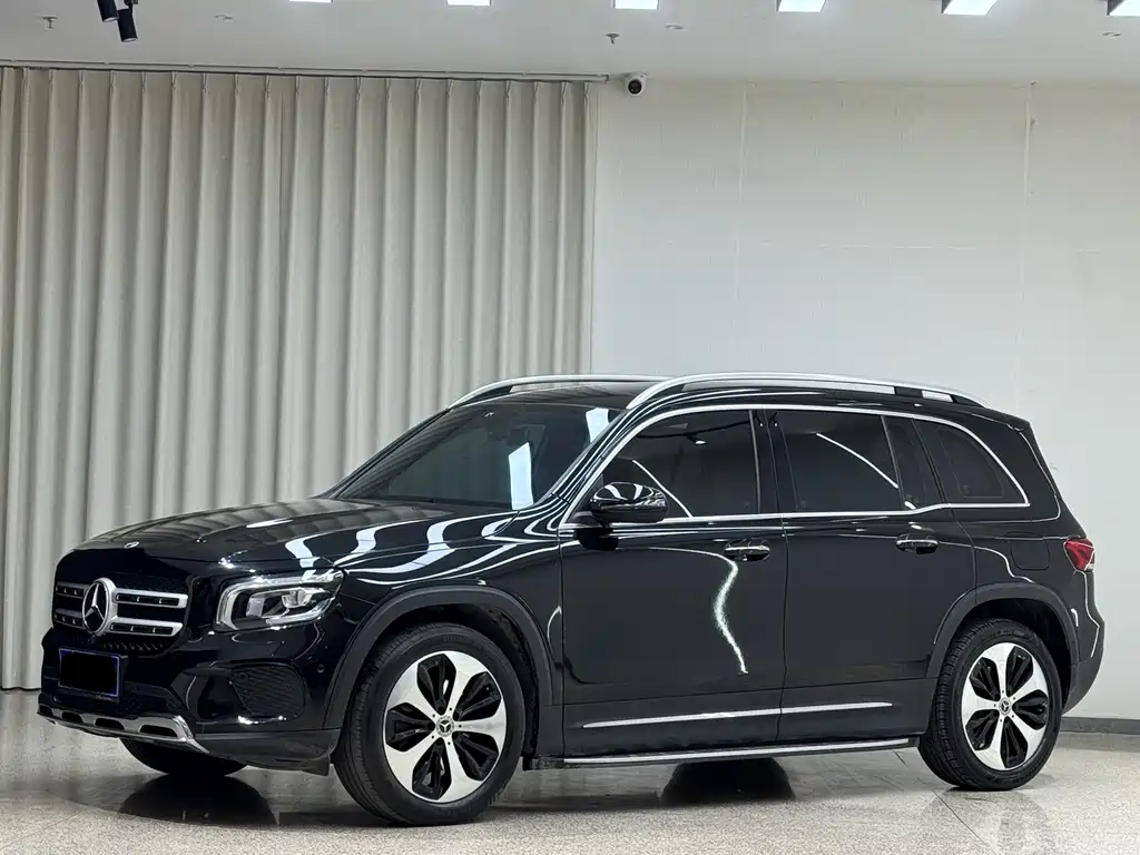 Mercedes-Benz GLB 2022 — фото 1