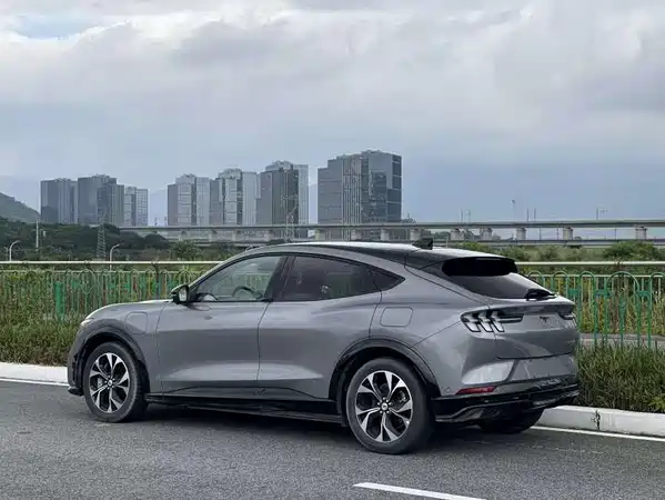 Ford Electric Horse 2023