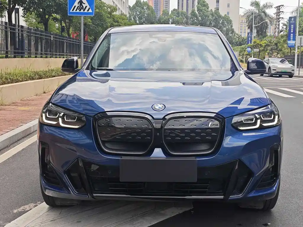BMW iX3 2022 — фото 2