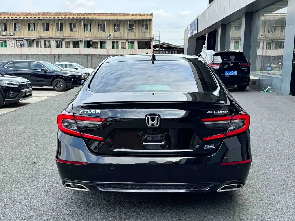 Honda Accord 2023 — фото 8