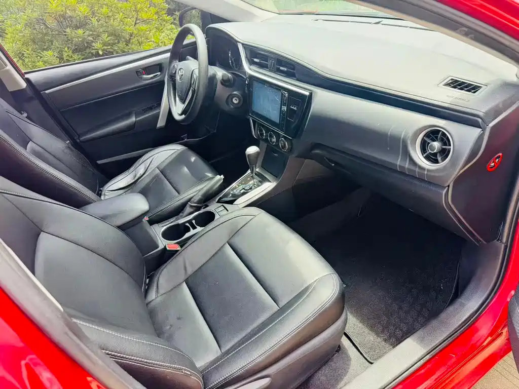 Toyota Corolla 2017 — фото 11