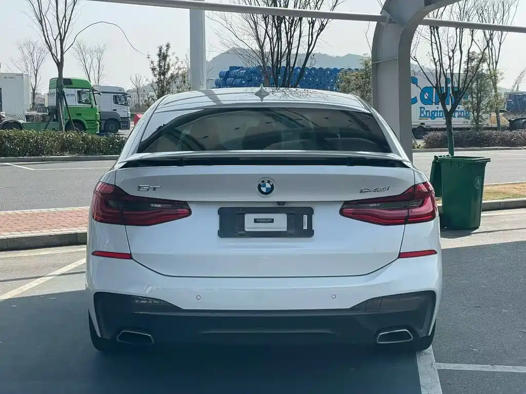 BMW 6 Series GT 2019 — фото 8