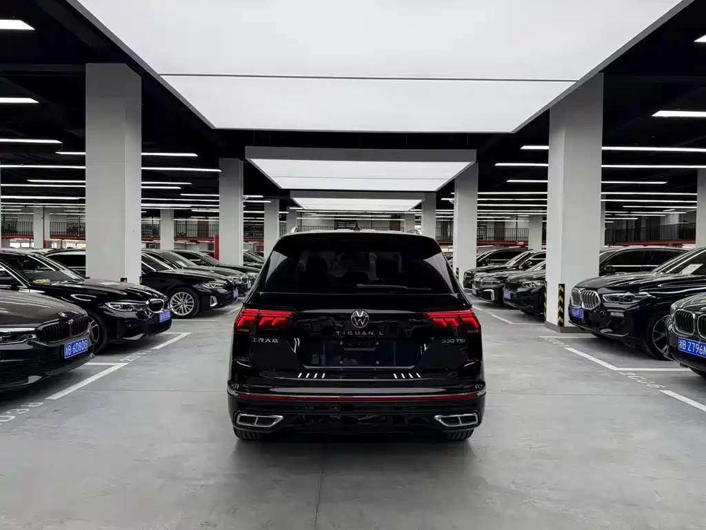 Volkswagen Tiguan L 2023 — фото 14
