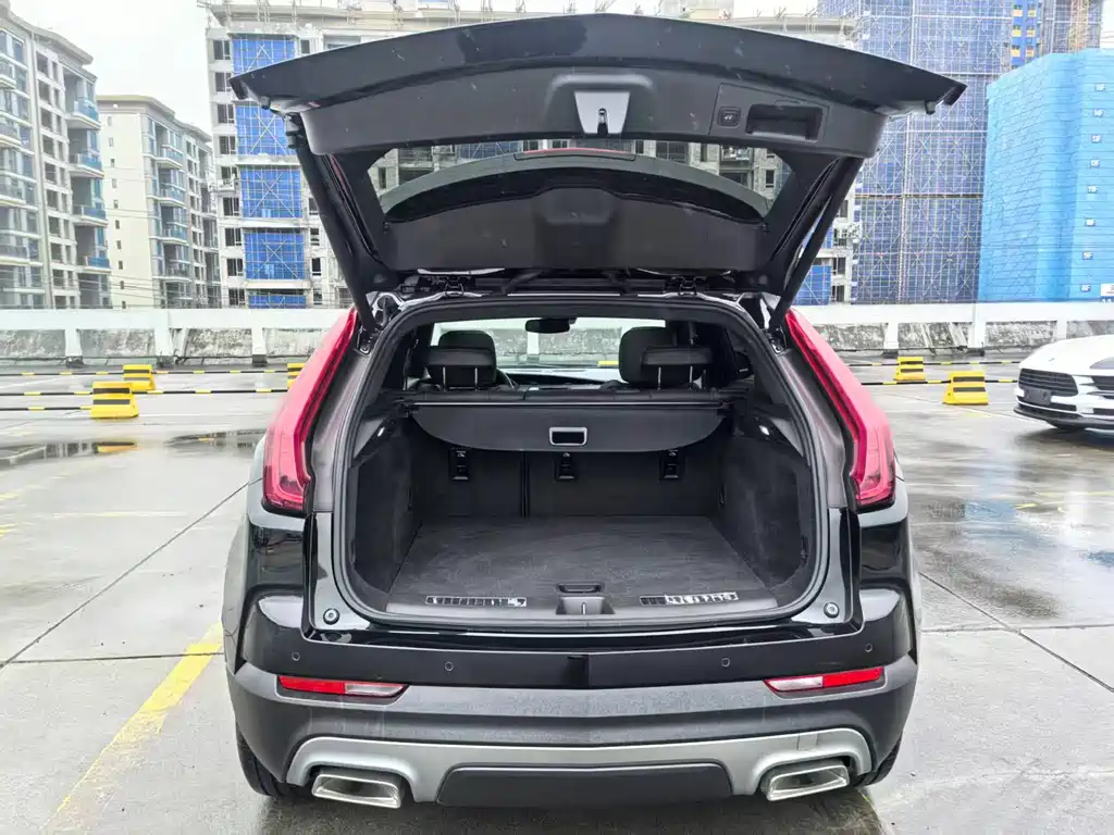 Cadillac XT4 2023 — фото 12