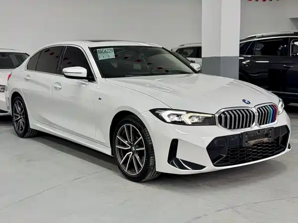 BMW 3 Series 2023