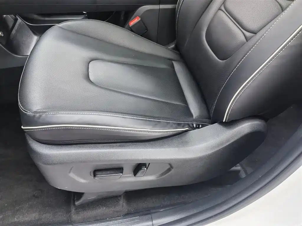 Hyundai Custo 2023 — фото 20