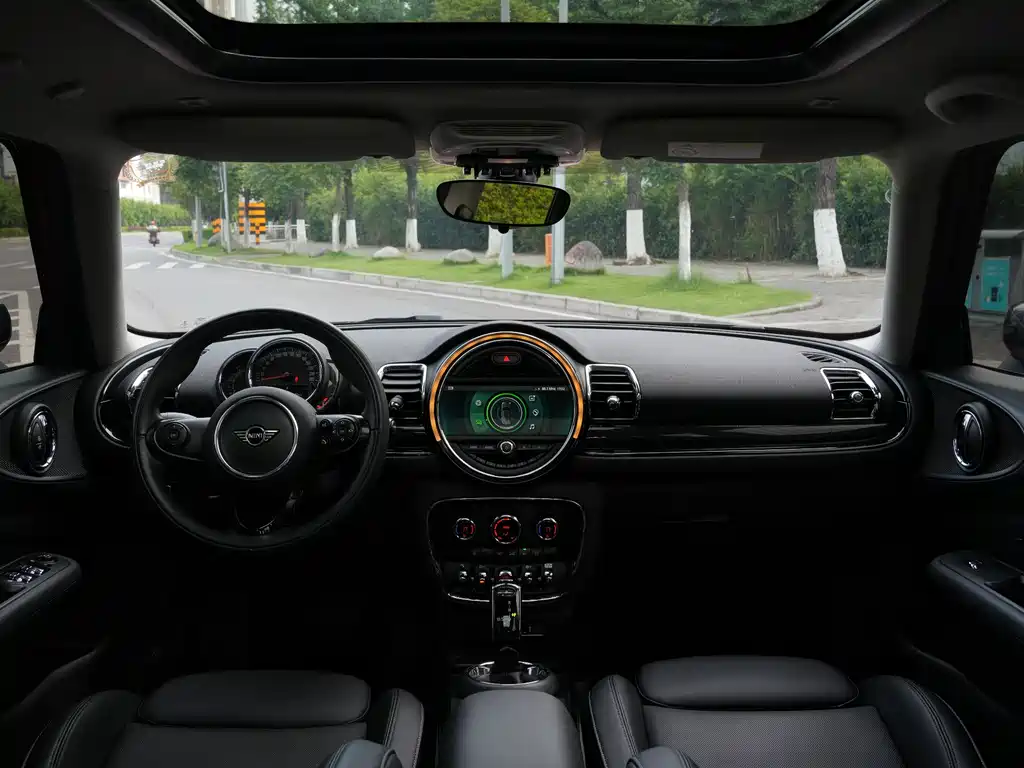 MINI Clubman 2020 — фото 17