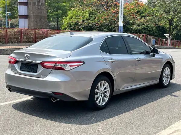 Toyota Camry 2019