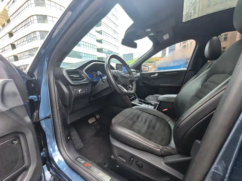 Ford Escape 2021 — фото 18