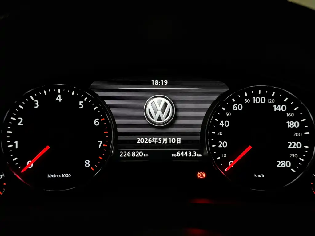Volkswagen Touareg 2016 — фото 4