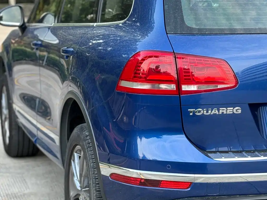 Volkswagen Touareg 2016 — фото 18