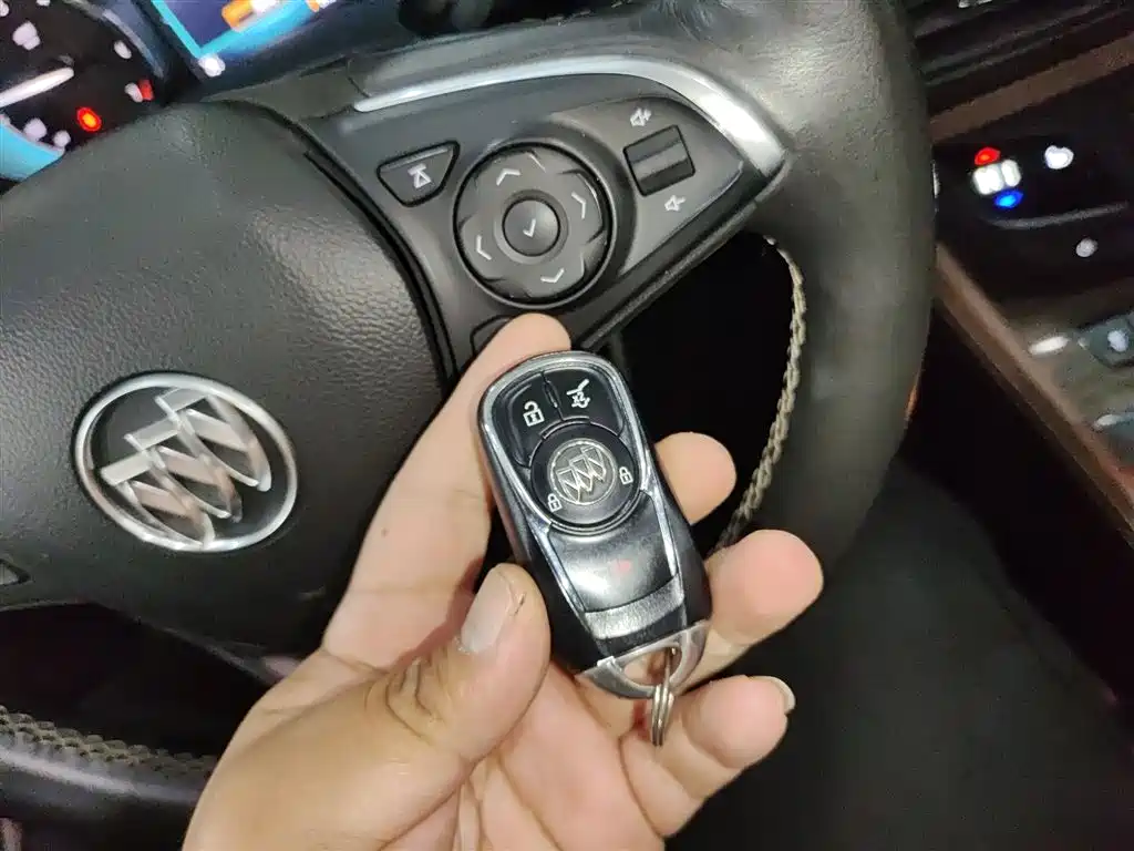 Buick Envision Plus 2018 — фото 17