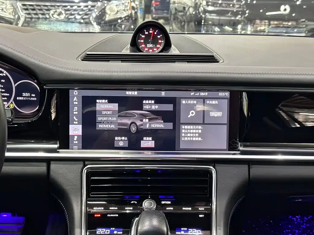 Porsche Panamera 2021 — фото 21