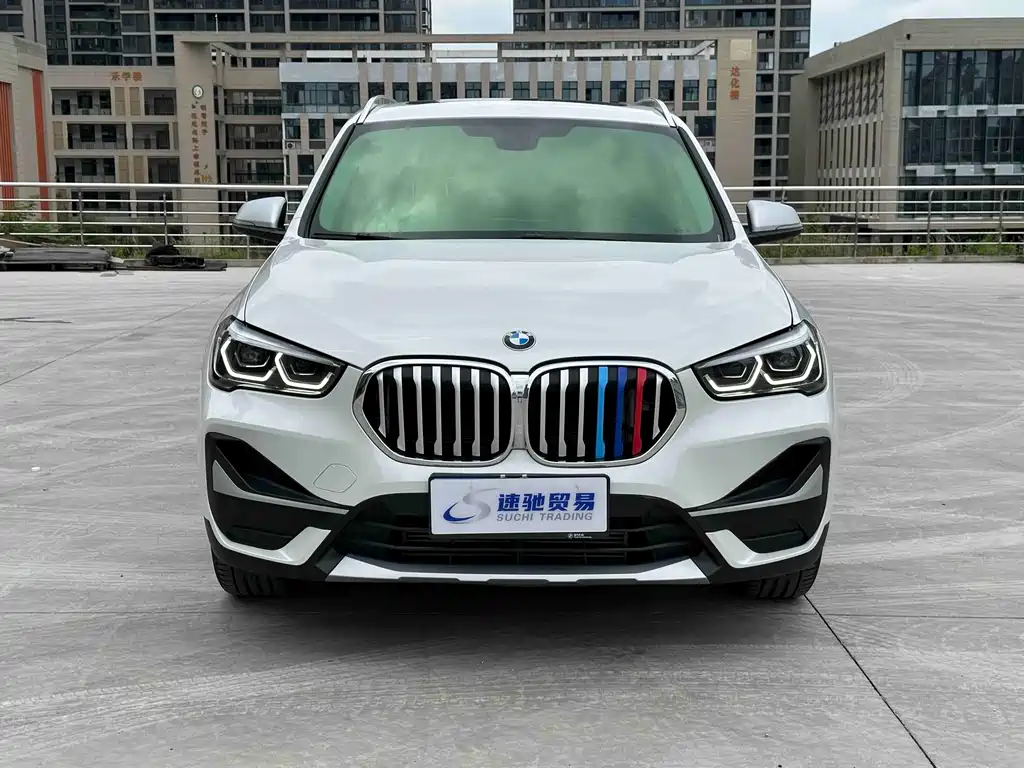 BMW X1 2022 — фото 2