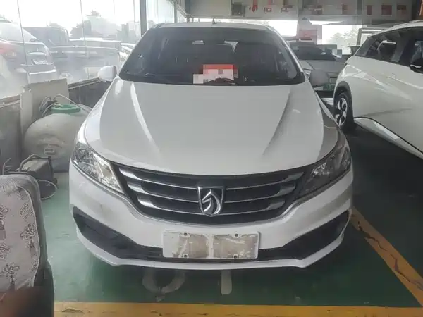 Baojun 310 2016