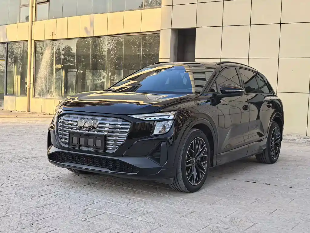 Audi Q5 e-tron 2023