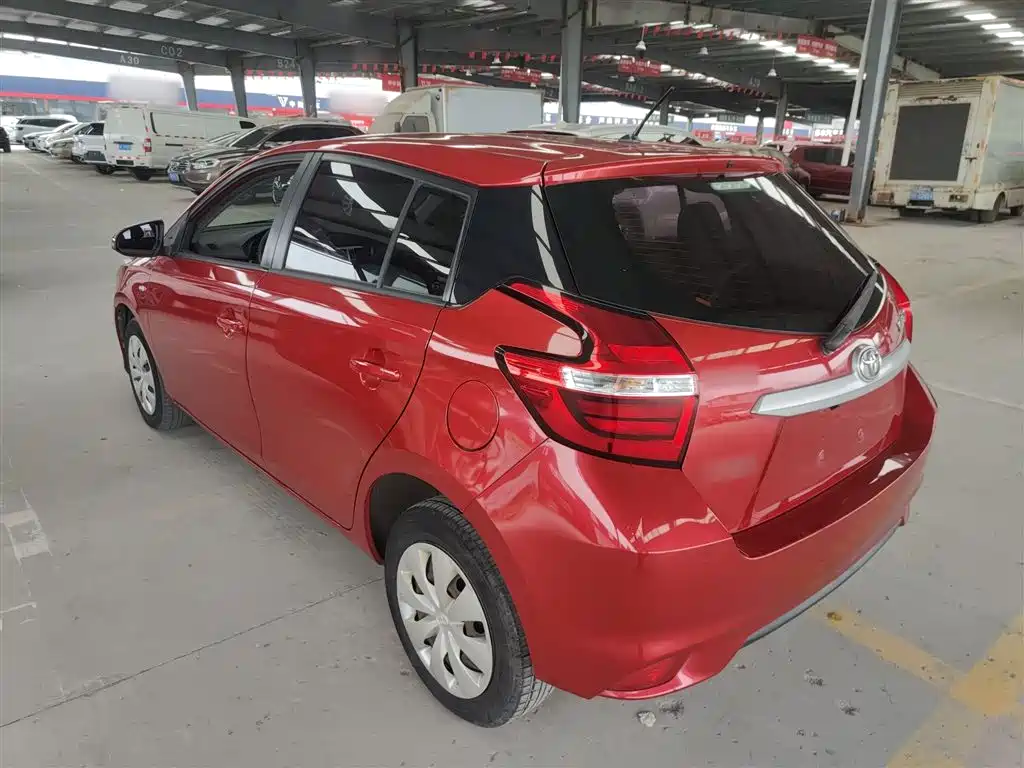 Toyota Yaris L 2018 — фото 23