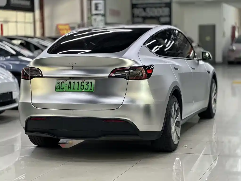 Tesla Model Y 2022 — фото 8