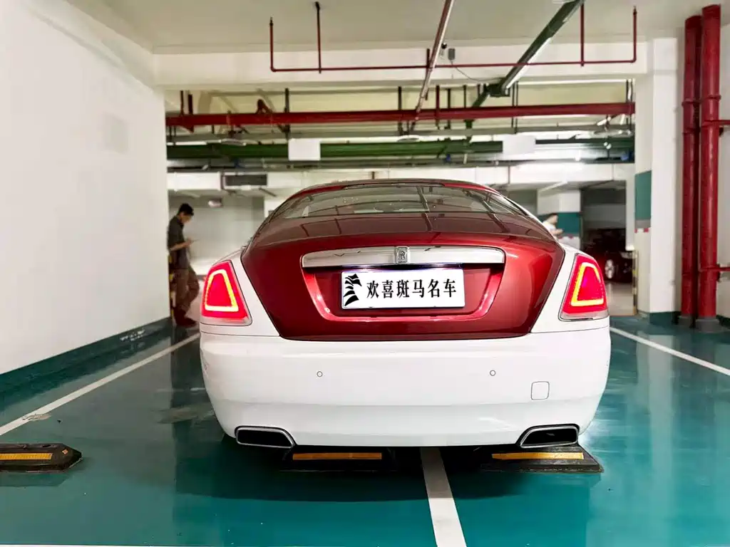 Rolls-Royce Wraith 2019 — фото 15
