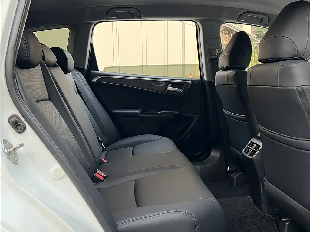 Honda Jade 2018 — фото 10