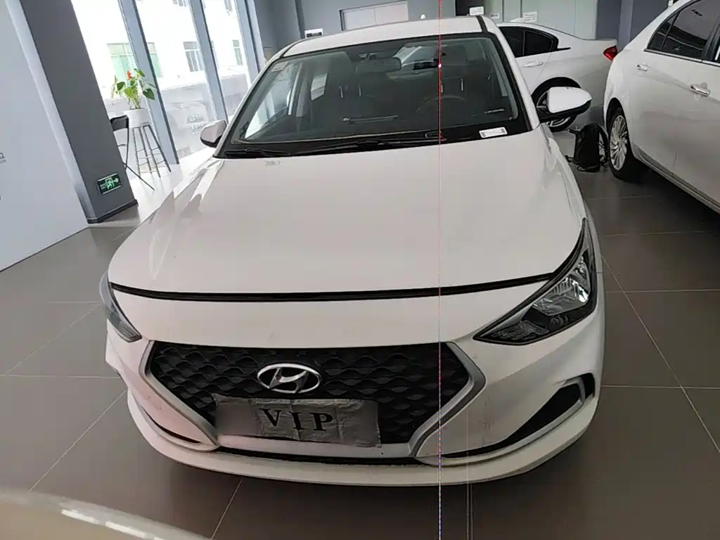 Hyundai Elantra 2021 — фото 3