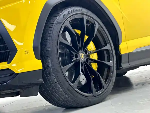 Lamborghini Urus 2019