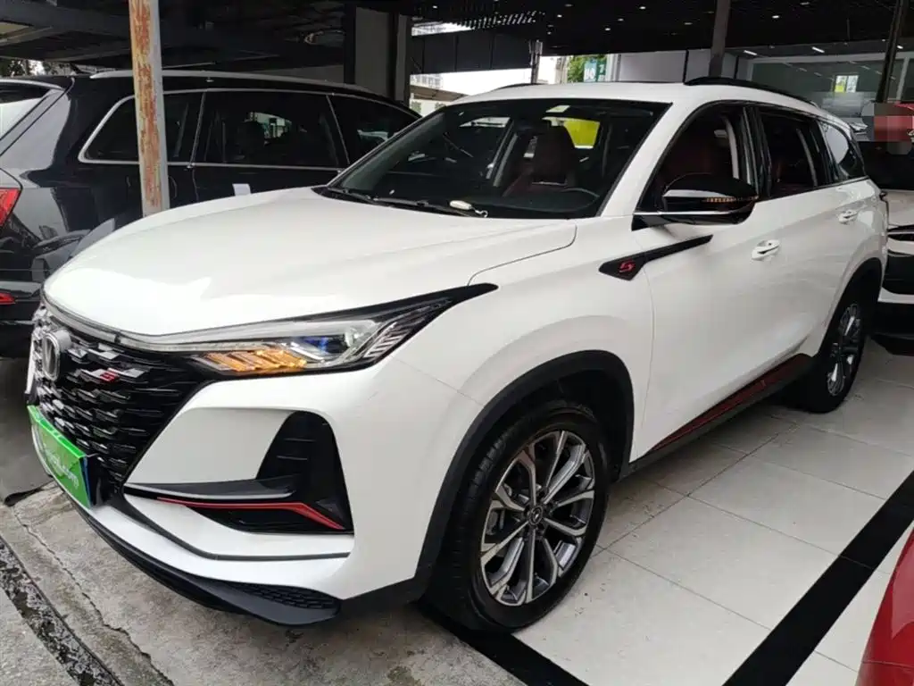 Changan CS75 PLUS 2022 — фото 1