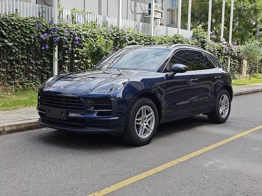 Porsche Macan 2021
