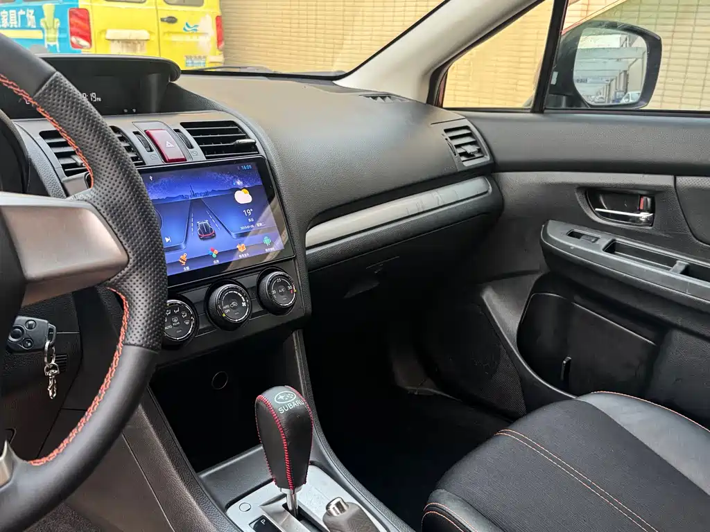 Subaru XV 2015 — фото 8