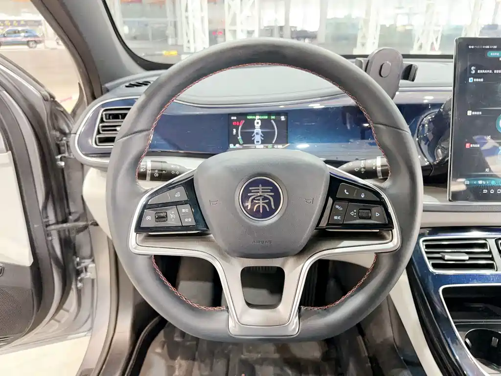 BYD Qin PLUS 2022 — фото 10